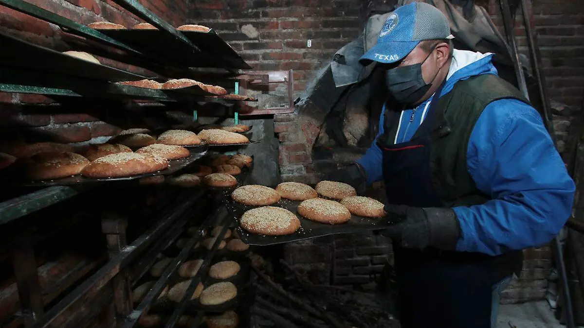 Familia Saloma panadería1